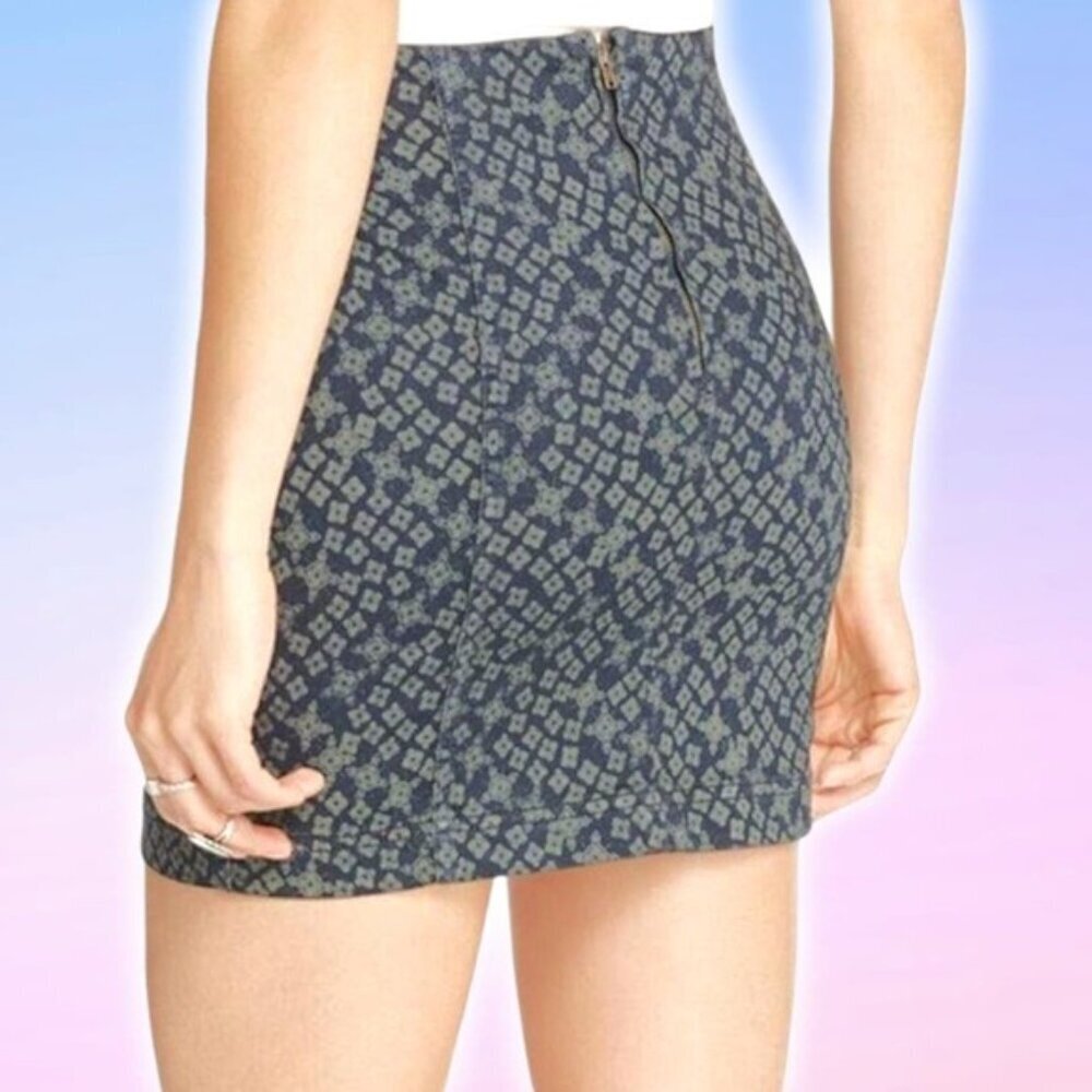 FREE PEOPLE Modern Femme Stretch Geometric Star Skirt Sz 10 Indigo Combo - Picture 2 of 6